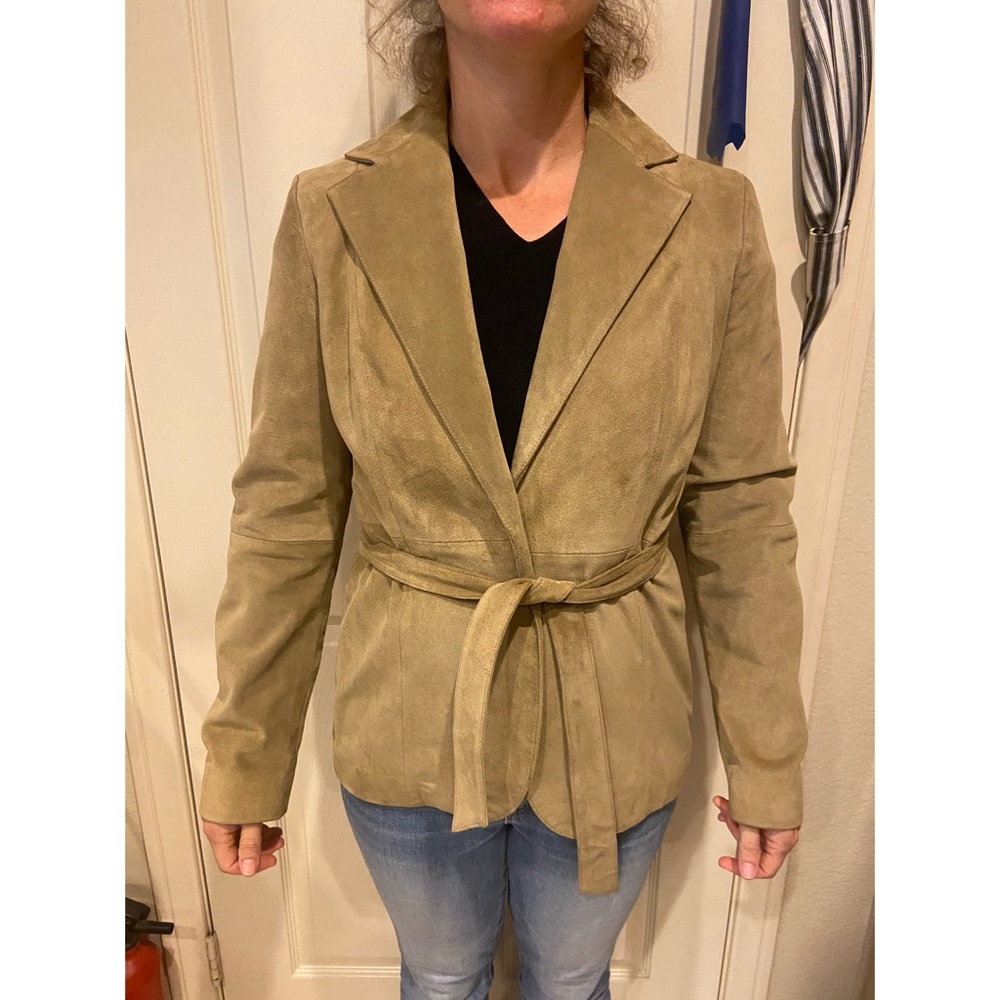 Banana Republic 100% leather suede jacket w/ ties